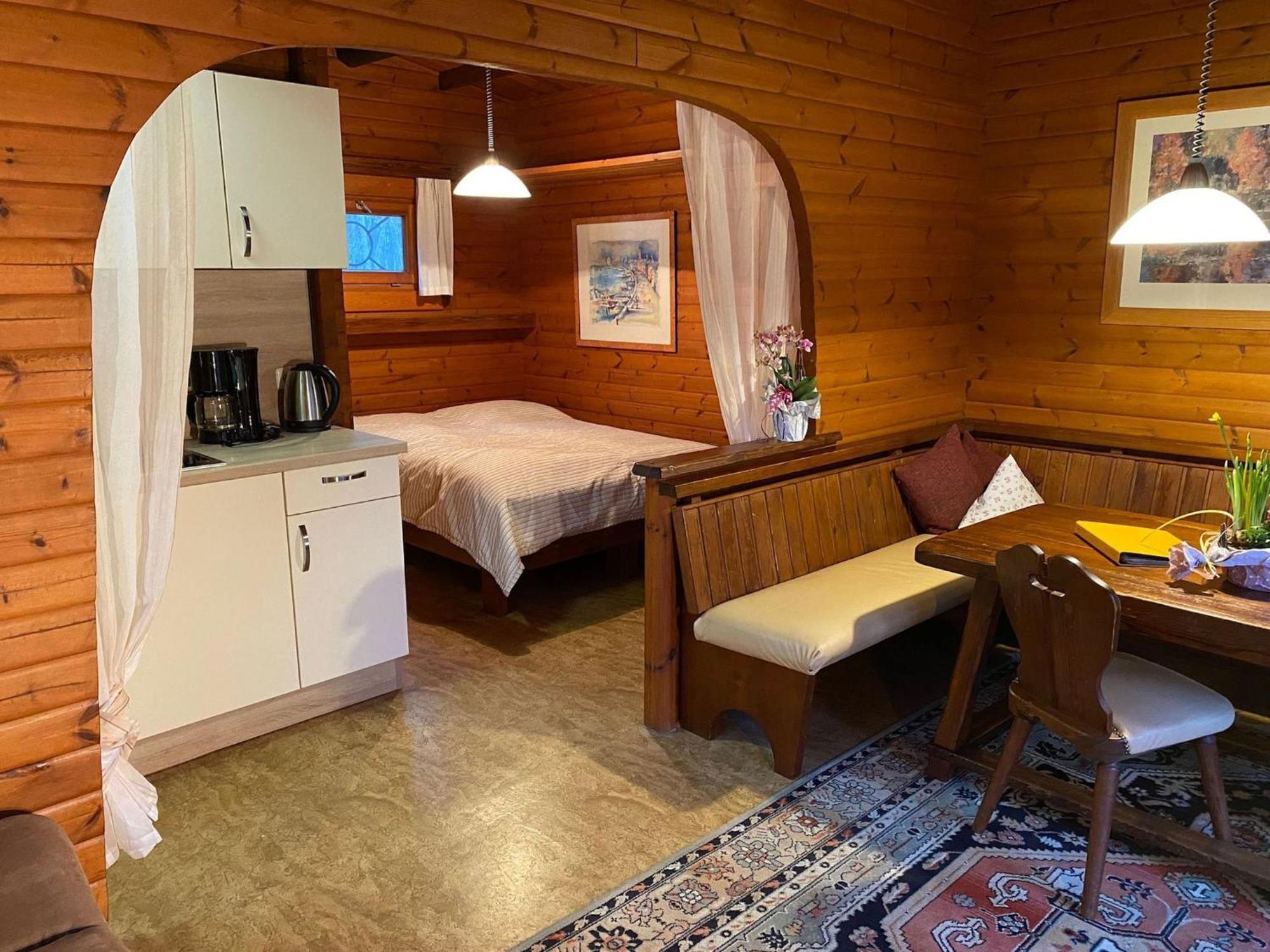 Cozy Holiday Home On A Horse Farm In The L Neburg Heath Eschede Exteriör bild