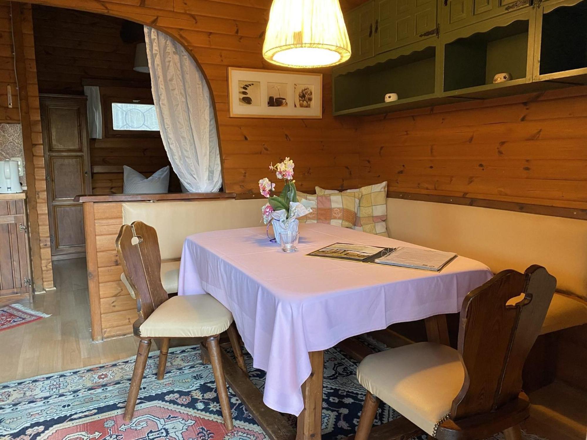 Cozy Holiday Home On A Horse Farm In The L Neburg Heath Eschede Exteriör bild