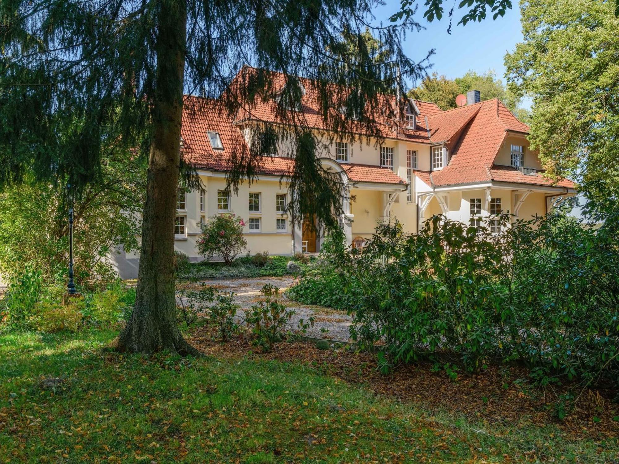 Cozy Holiday Home On A Horse Farm In The L Neburg Heath Eschede Exteriör bild